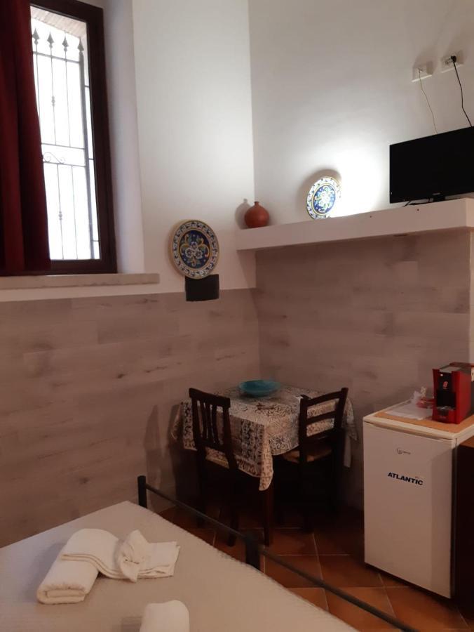 Palazzo Dei Corsari Aparthotel Trapani Ngoại thất bức ảnh
