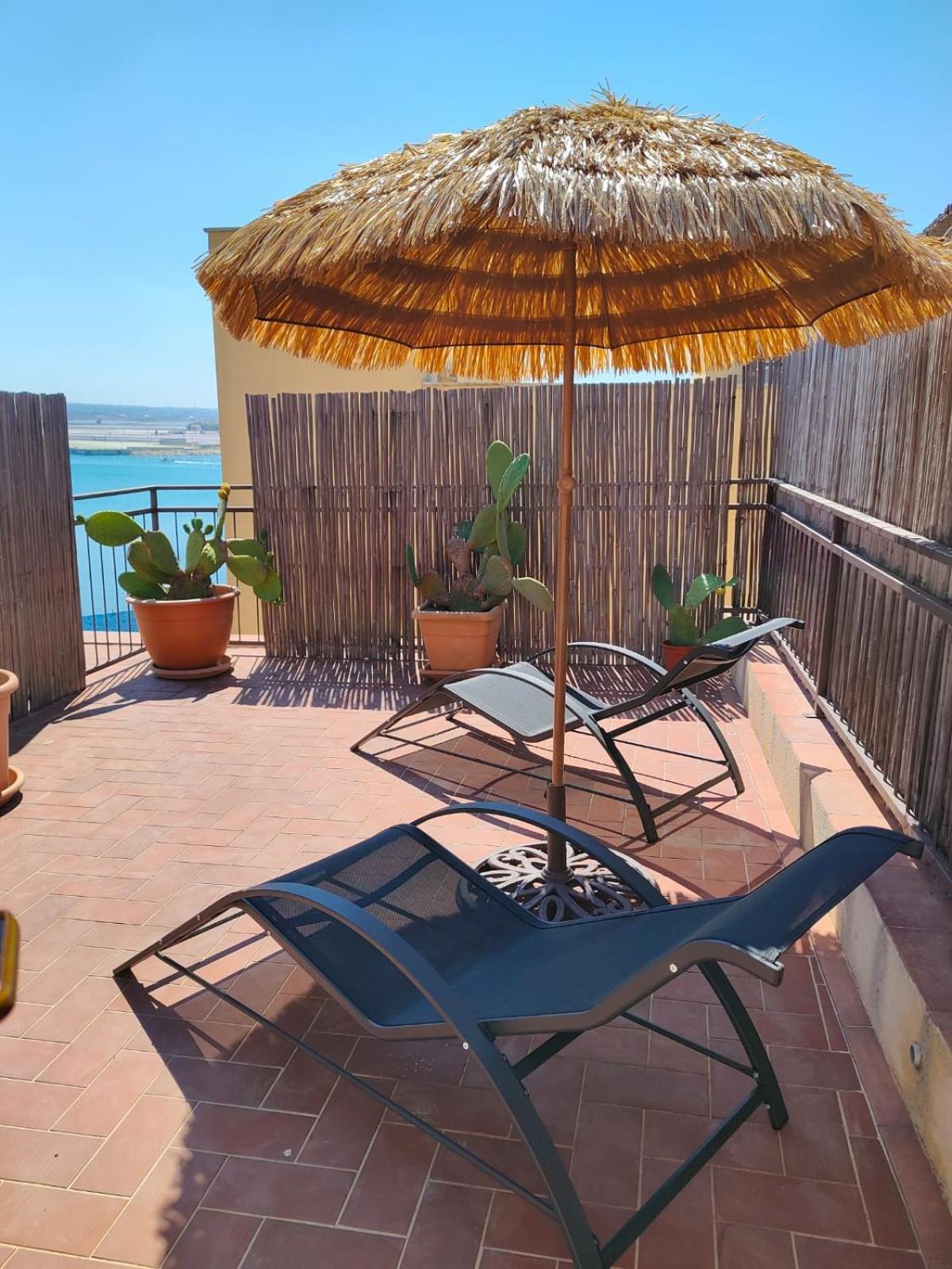 Palazzo Dei Corsari Aparthotel Trapani Ngoại thất bức ảnh