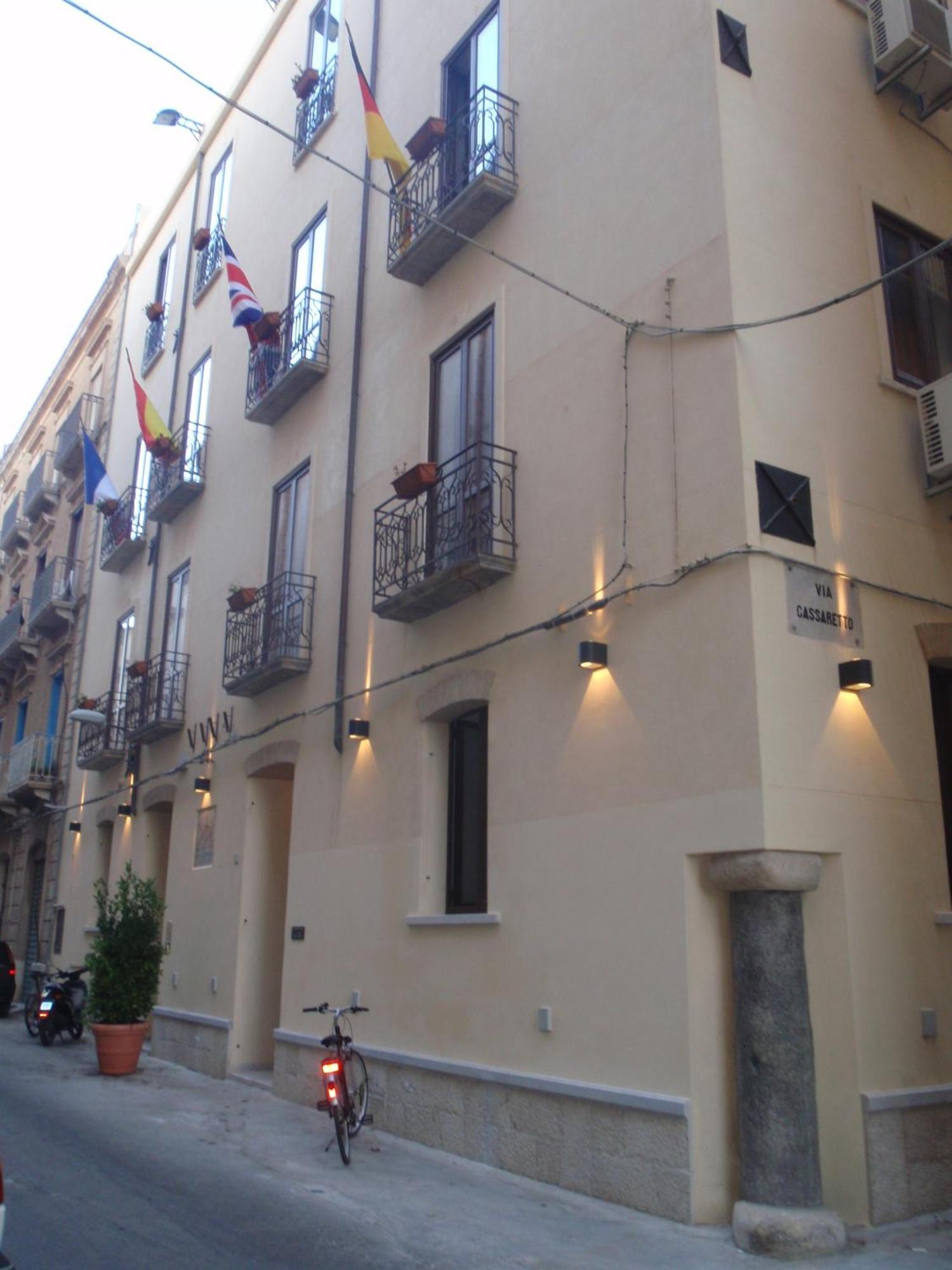 Palazzo Dei Corsari Aparthotel Trapani Ngoại thất bức ảnh