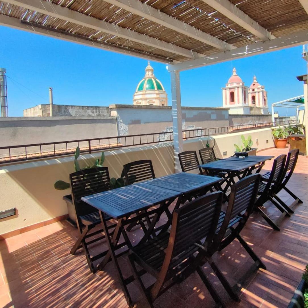 Palazzo Dei Corsari Aparthotel Trapani Ngoại thất bức ảnh